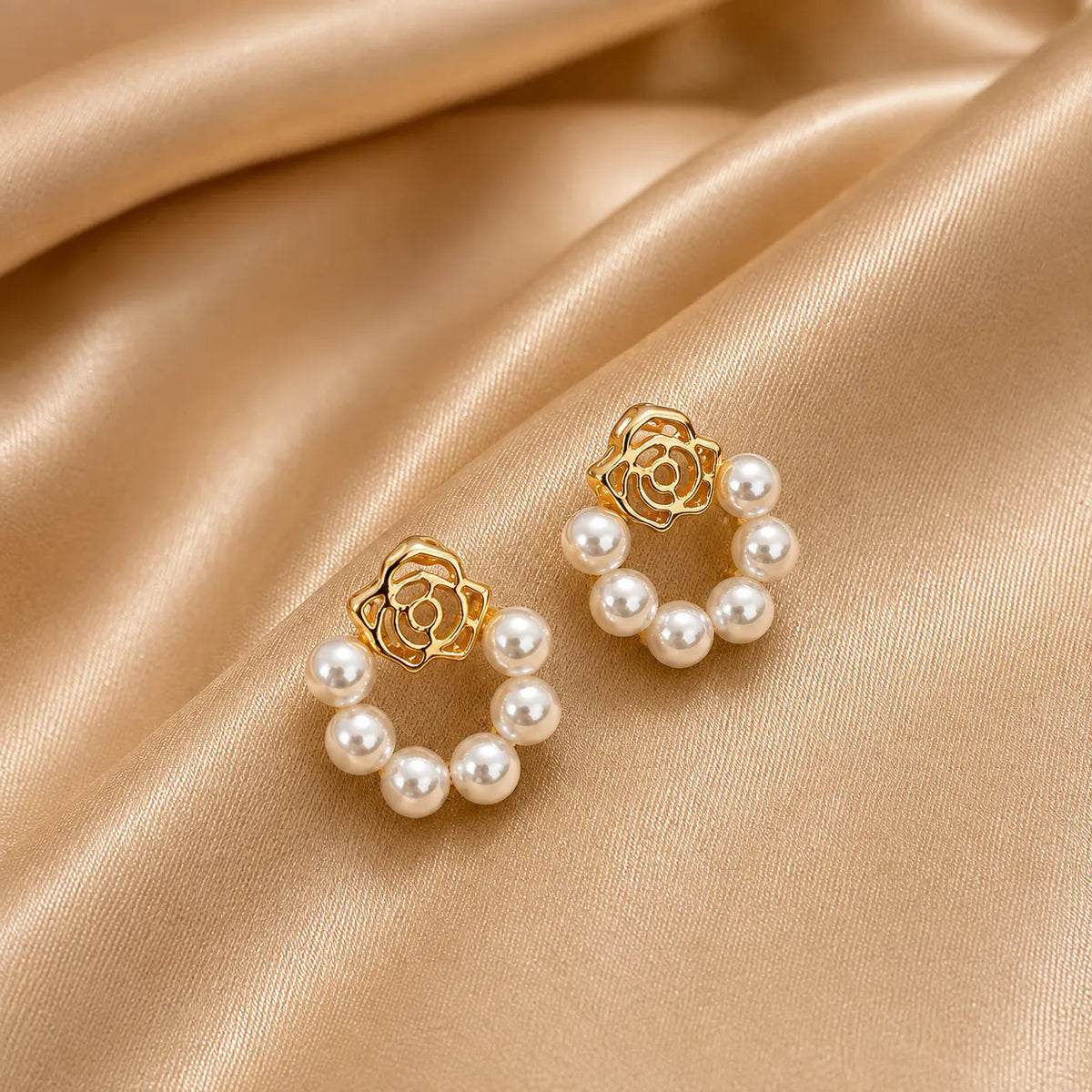 Pearl Floral Circle Stud Earrings